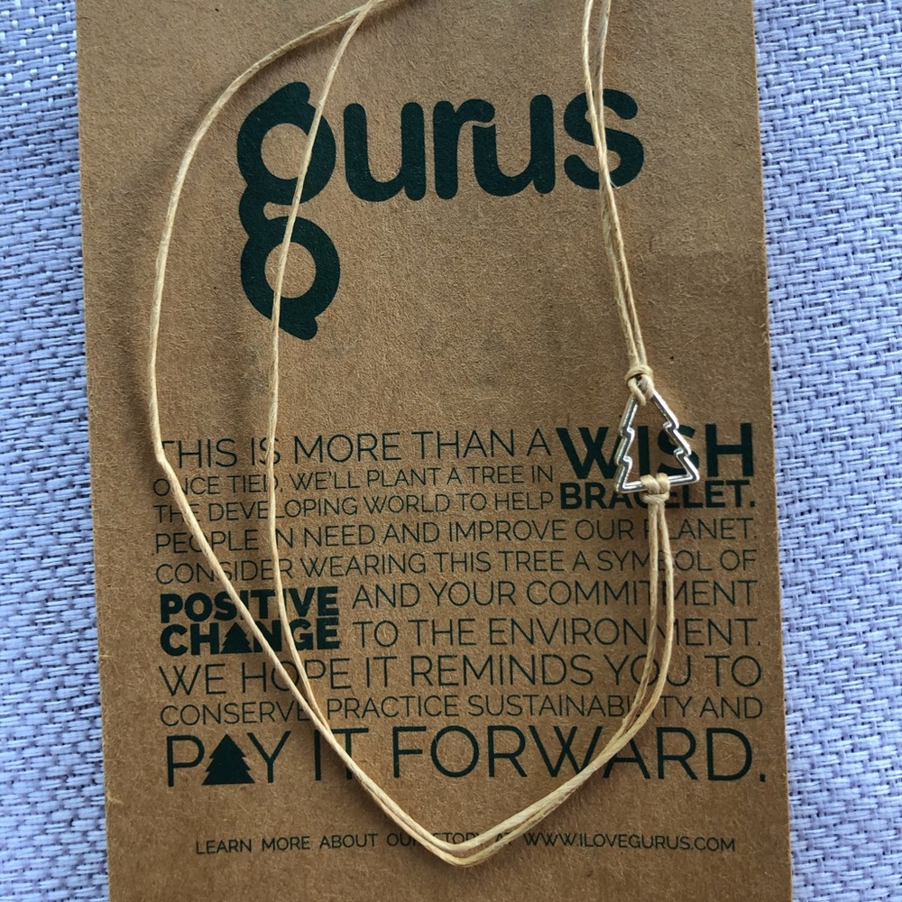 Friendship bracelet with a great cause 🤍
